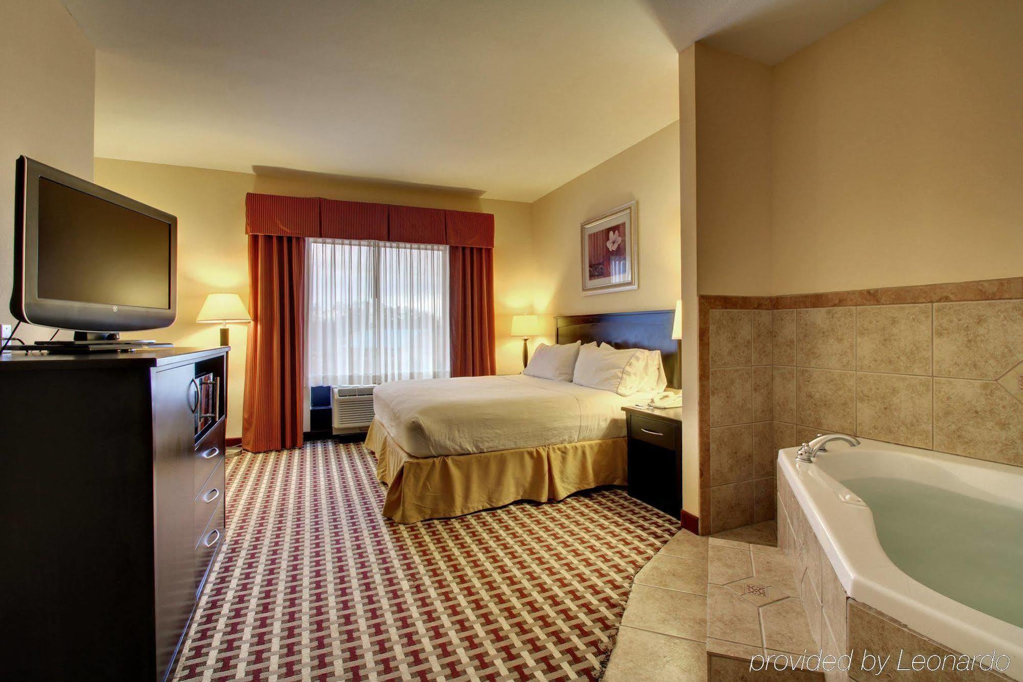 فندق لاوريلفي  فندق وأجنحة هوليداي إن إكسبريس لوريل المظهر الخارجي الصورة